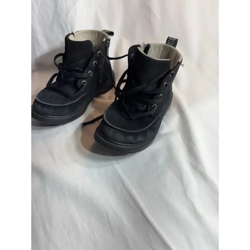 Ugg Kids Chelham Weather Boot in Black Suede Waterproof Size 2